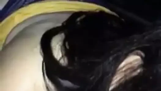 Kız arkadaş yarak emiyor