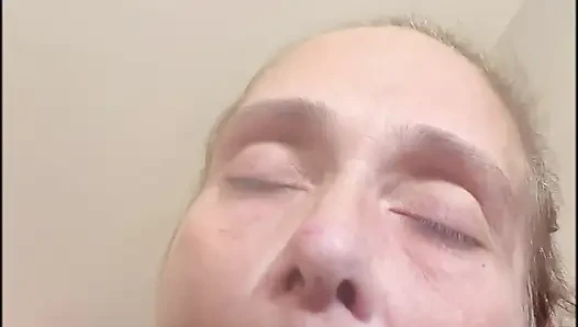 Headrietta: Dişetleri ile sihir