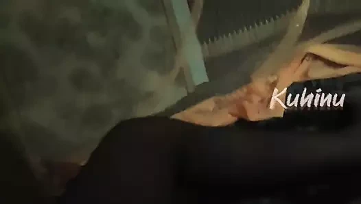 Bangladeşli köy okulu öğretmeni bir şey hissettiğinde