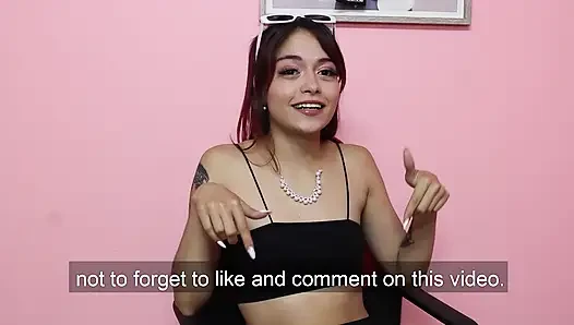 Lezbiyen Dominatrixim Dildo ile acımasızca bana nüfuz ediyor