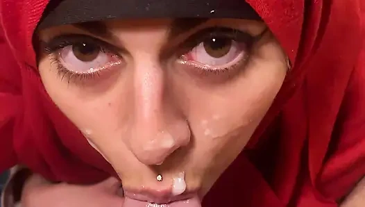 Yüze boşalma oral seks Arap evli kadın mia niqab