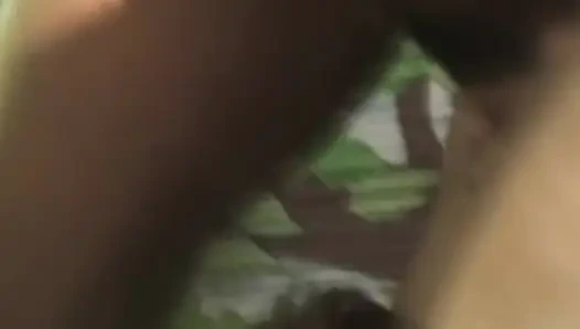 Koca ateşli karısını paylaşıyor