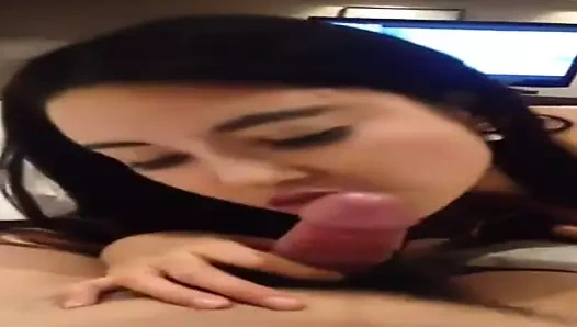 Bir kız kardeşin doruk sürekli ifadesi