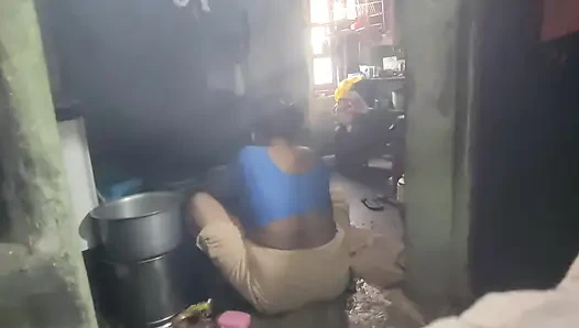 Hot women in bathroom show his body