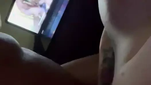 OYNAMAK IÇIN SEVIYOR