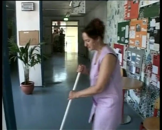Büyük memeli Alman öğretmen dersten sonra döl yiyor