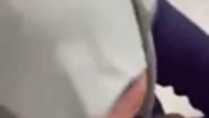 Kopftuch Maedchen saugt Schwanz