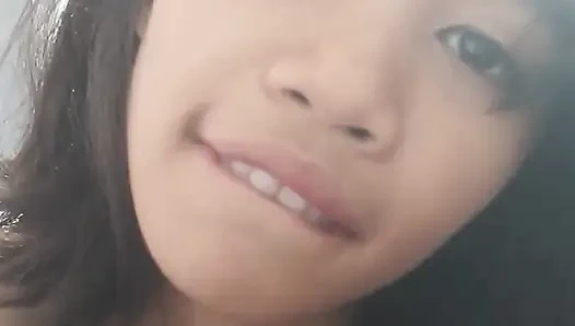 Kız arkadaş oral seks yapıyor