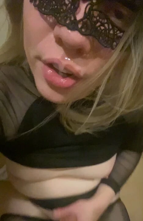 He finished the plump lips of the Russian trance.