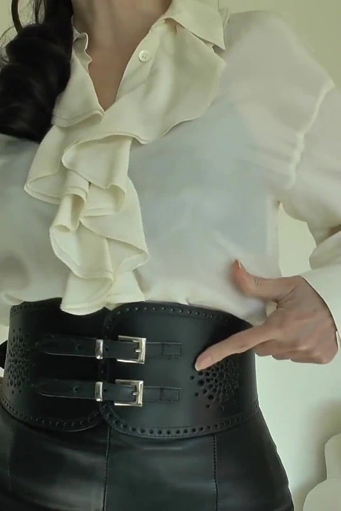 Geniş sıkı kemerler bölüm 76 lady victoria valente