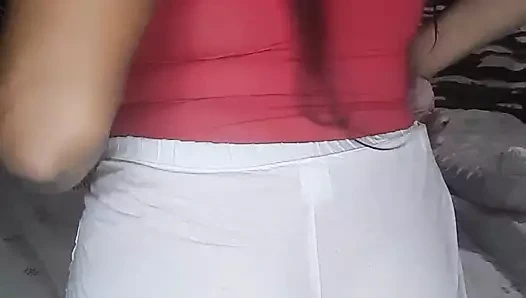 Evde Hintli patron yokken