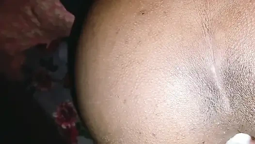 Hamile ıslak kıllı amcığımda yakın çekim, Hintli teyze xxx porno videoları