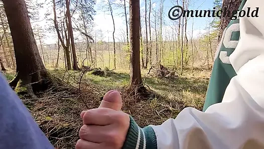 Üniversiteli kız Münihgold yürüyüşü halka açık sikişle bitiyor lütfen büyük götüme boşal