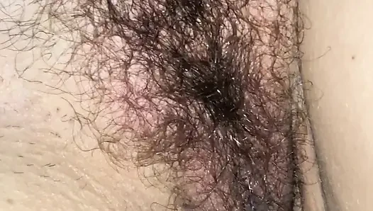 Derin parmaklıyor! Doğal evli kadın ıslanıyor ve boşalıyor