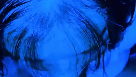 Kocamın arkadaşı yüzüme boşalıyor