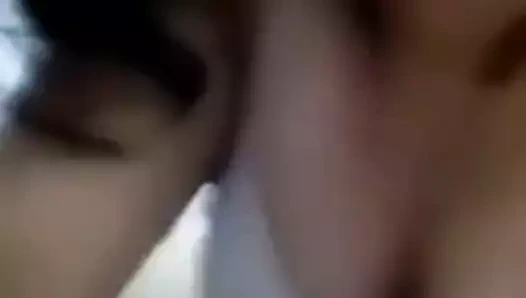 Hint kolej kız gösteren ona göğüsler