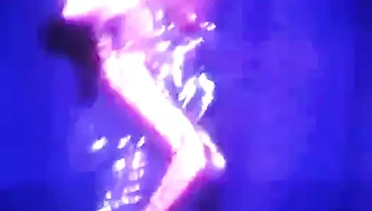 PVC lateks nr1'de striptiz dansı