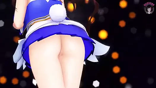 Sevimli amcık dans eden genç kız (göğüslere ve amına odaklan)