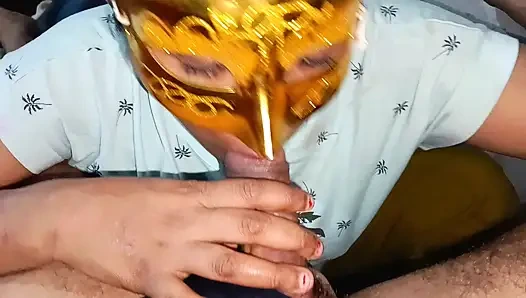 Ağzına boşalma Hintli yenge büyük siyah yarağı emiyor yüzünü sikiyor oral seks sakso videosu