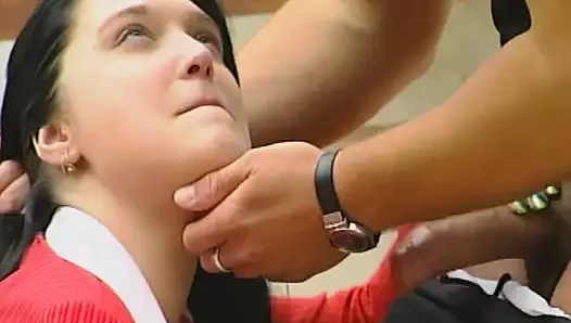 Futbol eğitimi sırasında azıyor ve sakso çekiyor