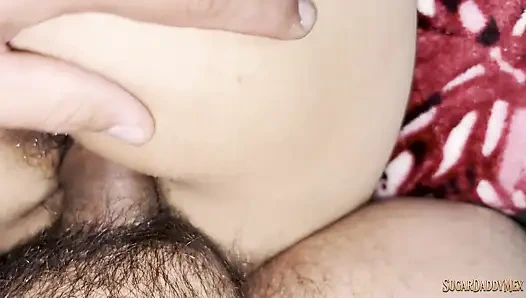 Normal bir gün mümkün olduğunca lezzetli sikişiyor.