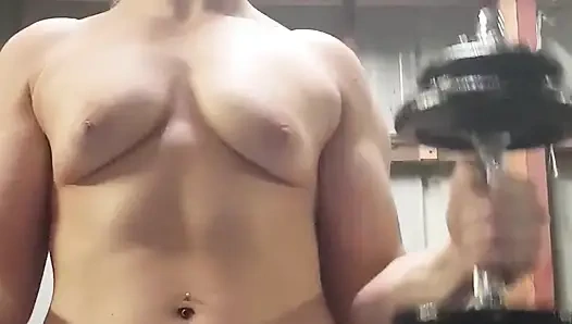 Çıplak egzersizler, yanal zam, bicep kıvırcık