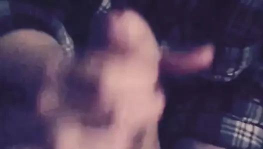 Karım boşalana kadar beni çoraplı parmaklarıyla prostata sokuyor bölüm 1