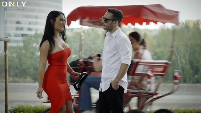 Honey Demon ve Raul Costa ile ayak sikişi