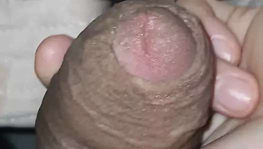 Üvey anne kocasının cenazesi sonrası üvey oğlunun ereksiyona mastürbasyon yapıyor