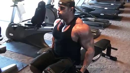 Büyük kas iri çalışma dışarı