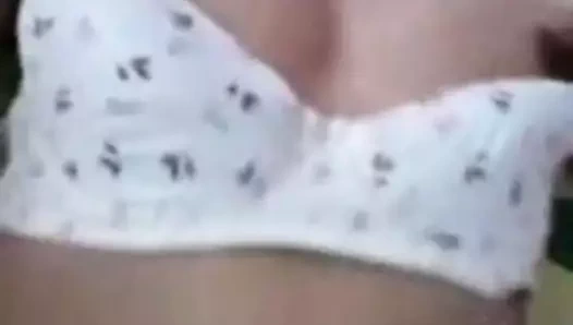 Malayca jilbabkuning