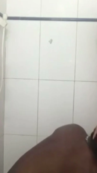 KOCA SİK BANYODA BENİ SİKTİ | Bölüm 1
