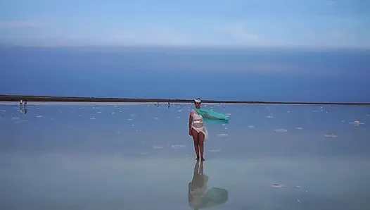 Açık kahverengi ve açık mavi gün batımı