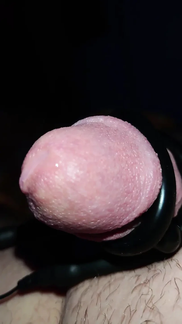 Ön cum ve küçük penis ile e-uyarım