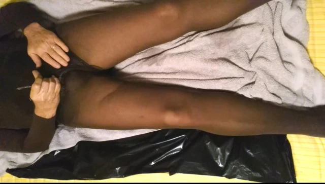 CD, streçimin içine jel dök ve işiyorum.