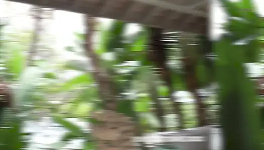 Britany Andrews ve Manni Coco - yağmurda sırılsıklam ve ateşten sikiliyor: Brittany'nin anal döllenmesi