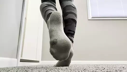 Yüzündeki kirli çoraplar bakış açısı çorap fetişi