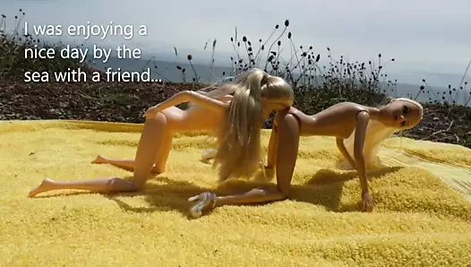 deniz kenarında barbie