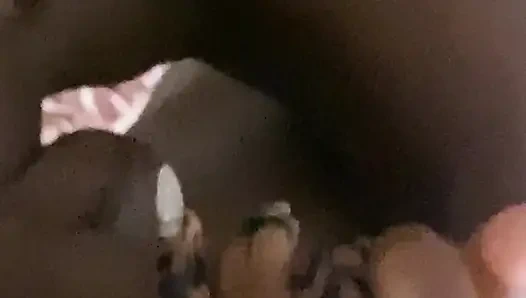 Dsl pembe dudaklar siyah 18 yaşındaki genç kız sert büyük zenci özensiz sakso çekiyor yüz sikişi zenci yakın çekim