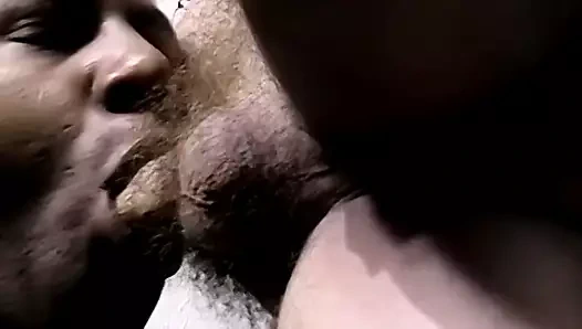 puro sigara amatör gözlük ile boşalan üzerinde siyah homoseksüel