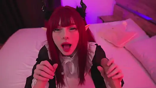 Marin büyük oyuncaklar ve sperm ile delik eğitimi