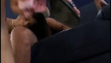 Lucy lee ve vivienne la roche üçlü