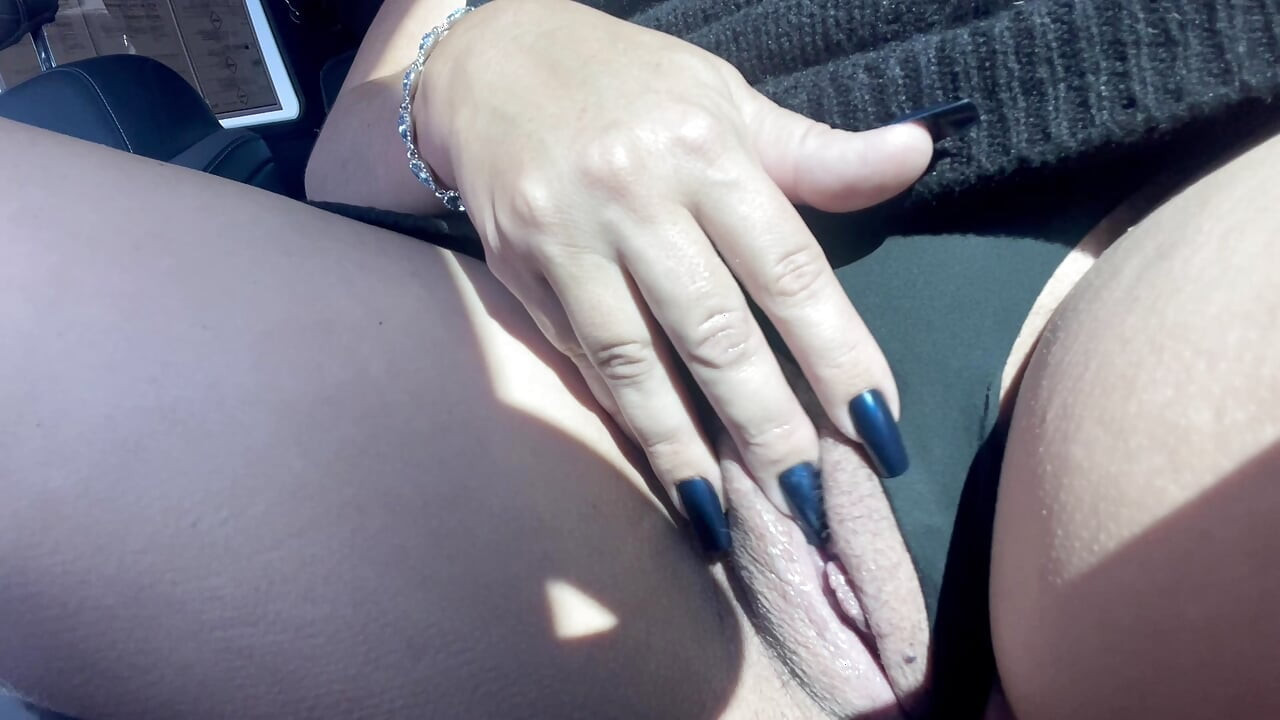 Cumming in my co-workers car 😉