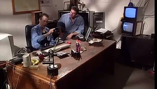 Büyük memeler hottie çarptım içinde the jail