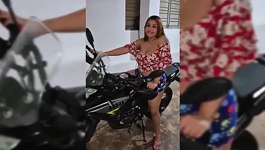 Bana motosiklete binmeyi öğretirsen götümü veririm. Amerika Birleşik Devletleri - Amerikalı