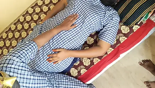 Üniformalı liseli kızlar