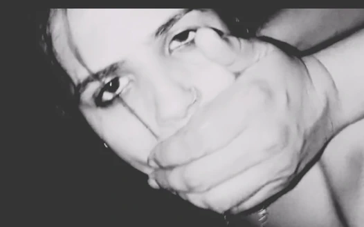 Latika sert sikiş domaltarak tam zevk