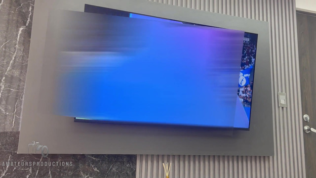 I  the towel to my pretty stepsister as a pretext to fuck her hard and come on her ass.