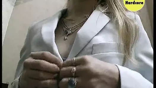 Kaltak iş görüşmesinde mastürbasyon yapıyor!