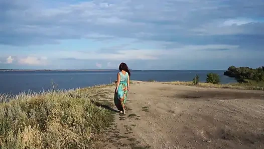 Volga-river'ın üzerinde dik bir şekilde